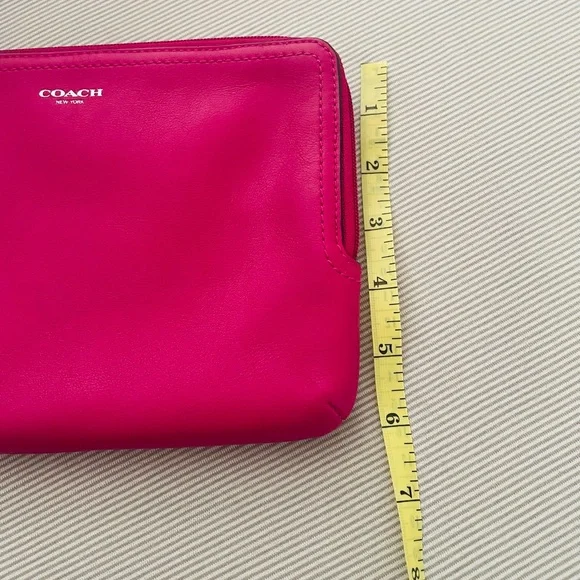 Coach Large Wristlet - Picture 5 of 6